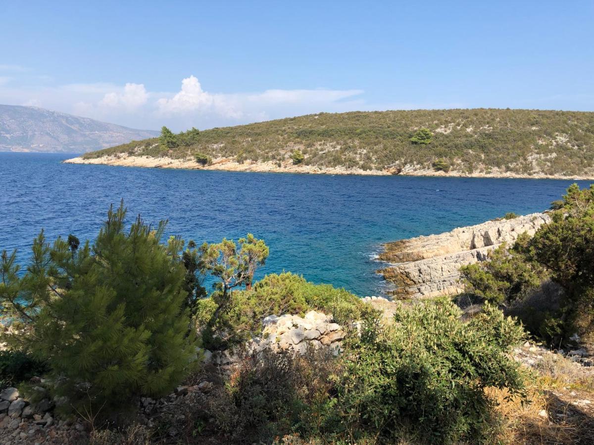 Hvar Island -enjoy Your Privacy By The Sea Holiday home